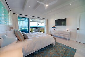 Hanalei Beach House 5 Bedroom Home by RedAwning