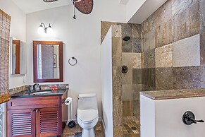 Aina Nalu 2bd/2ba 2 Bedroom Condo by Redawning