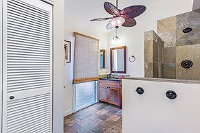 Aina Nalu 2bd/2ba 2 Bedroom Condo by Redawning