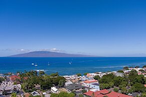 Aina Nalu 2bd/2ba 2 Bedroom Condo by Redawning