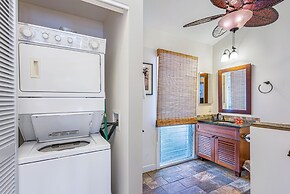 Aina Nalu 2bd/2ba 2 Bedroom Condo by Redawning