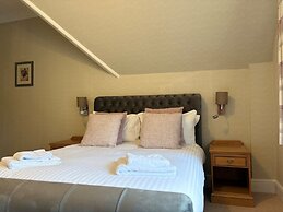 Rossal House Apartments