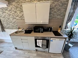 Rossal House Apartments