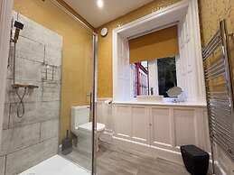 Rossal House Apartments