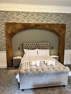 Rossal House Apartments