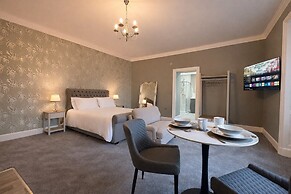 Rossal House Apartments