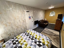 Rossal House Apartments