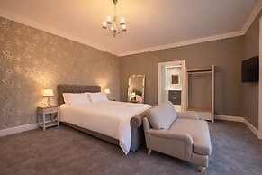 Rossal House Apartments