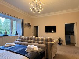 Rossal House Apartments