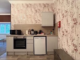 Rossal House Apartments