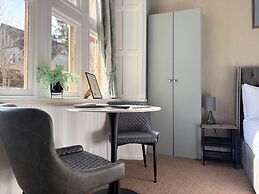 Rossal House Apartments