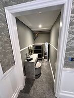 Rossal House Apartments