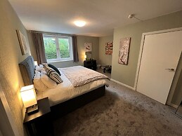 Rossal House Apartments