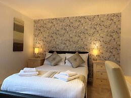 Rossal House Apartments