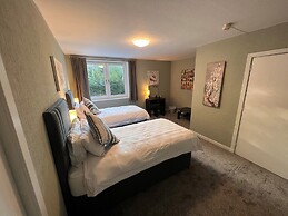 Rossal House Apartments