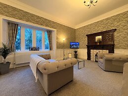 Rossal House Apartments