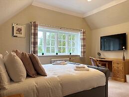 Rossal House Apartments