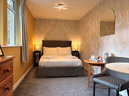 Rossal House Apartments