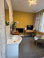 Rossal House Apartments