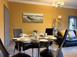 Rossal House Apartments
