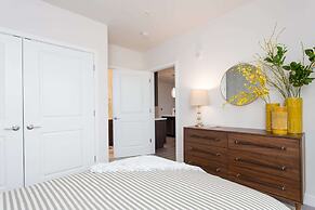 Global Luxury Suites Clarendon Metro