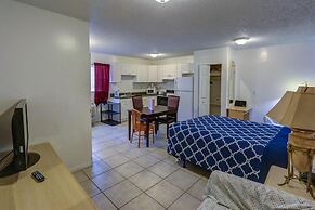 Richard's Motel Studio