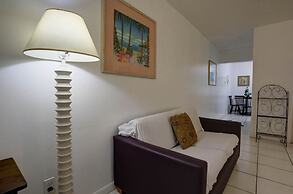 Richard's Motel Studio