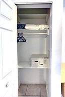 Richard's Motel Studio