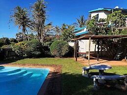 Boathouse Bed and Biscuit - Lower Deck