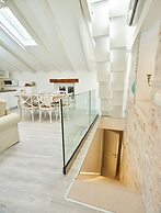 Old Town Splendid Apartments by Irundo