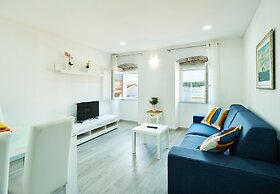 Old Town Splendid Apartments by Irundo