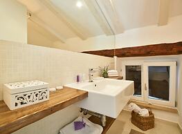 Old Town Splendid Apartments by Irundo