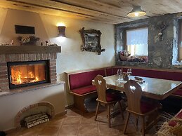 Vineyard cottage Stopar