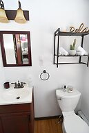 River Walk Cottage - Romantic Escape