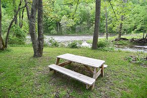 River Walk Cottage - Romantic Escape