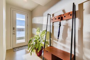 Fancy Townhome near Old Town, Breweries and River!