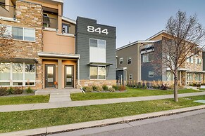 Fancy Townhome near Old Town, Breweries and River!