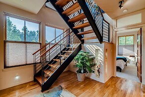 Old Town Loft Oasis with Amazing Rooftop Deck!