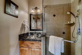 Old Town Loft Oasis with Amazing Rooftop Deck!