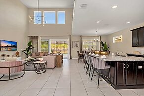 Luxurious Villa With Modern Decor and Huge Pool in Upscale Resort! #6s