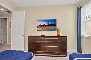 Luxurious Villa With Modern Decor and Huge Pool in Upscale Resort! #6s