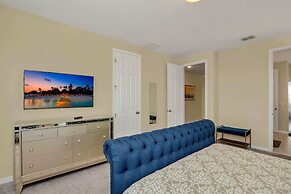 Luxurious Villa With Modern Decor and Huge Pool in Upscale Resort! #6s