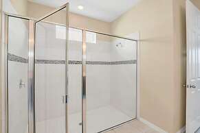 Luxurious Villa With Modern Decor and Huge Pool in Upscale Resort! #6s