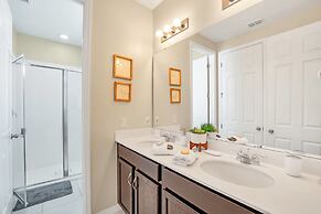 Luxurious Villa With Modern Decor and Huge Pool in Upscale Resort! #6s