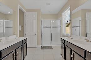 Luxurious Villa With Modern Decor and Huge Pool in Upscale Resort! #6s