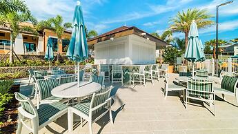 Luxurious Villa With Modern Decor and Huge Pool in Upscale Resort! #6s