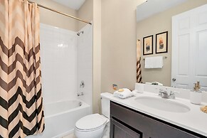 Luxurious Villa With Modern Decor and Huge Pool in Upscale Resort! #6s