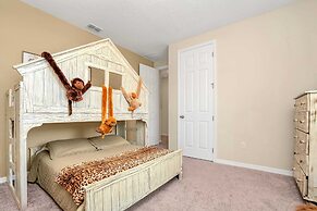 Luxurious Villa With Modern Decor and Huge Pool in Upscale Resort! #6s