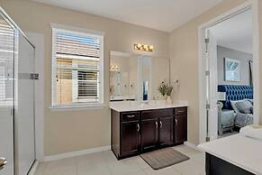 Luxurious Villa With Modern Decor and Huge Pool in Upscale Resort! #6s