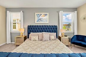 Luxurious Villa With Modern Decor and Huge Pool in Upscale Resort! #6s